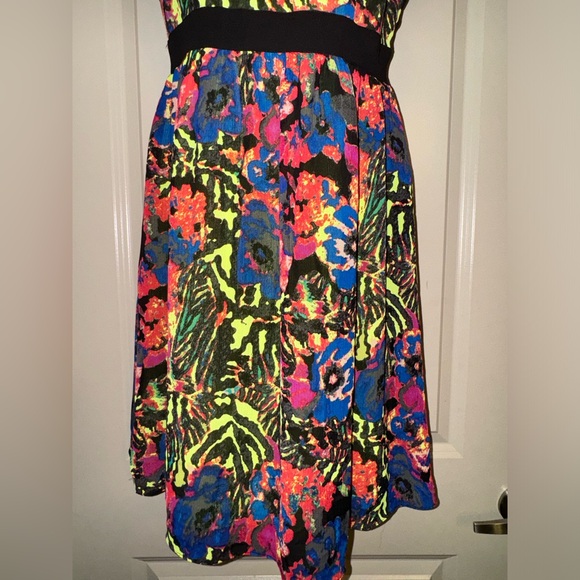 Marc New York Andrew Marc Watercolor Floral Halter Dress size 12 - Picture 7 of 13